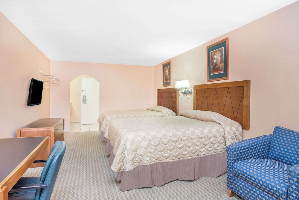 Super 8 By Wyndham San Angelo 3/12