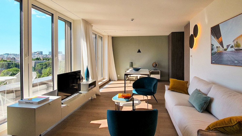 Central City Luxury Residence 26/50