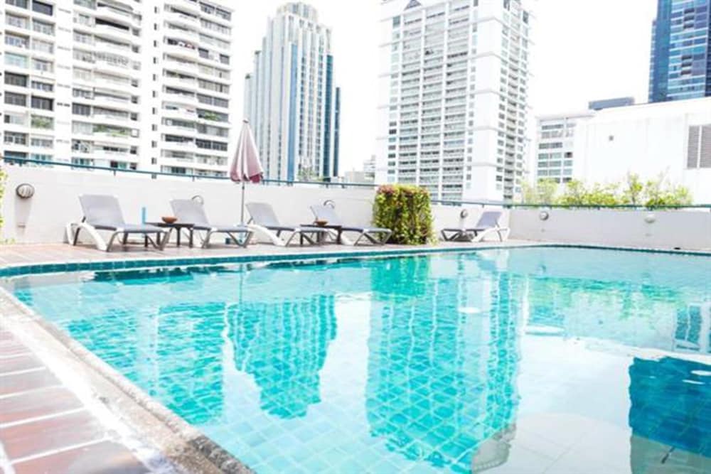 Best Comfort Bangkok Hotel 11/20