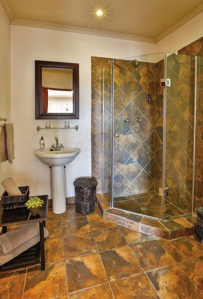 Olive Grove Guest Farm 3/50