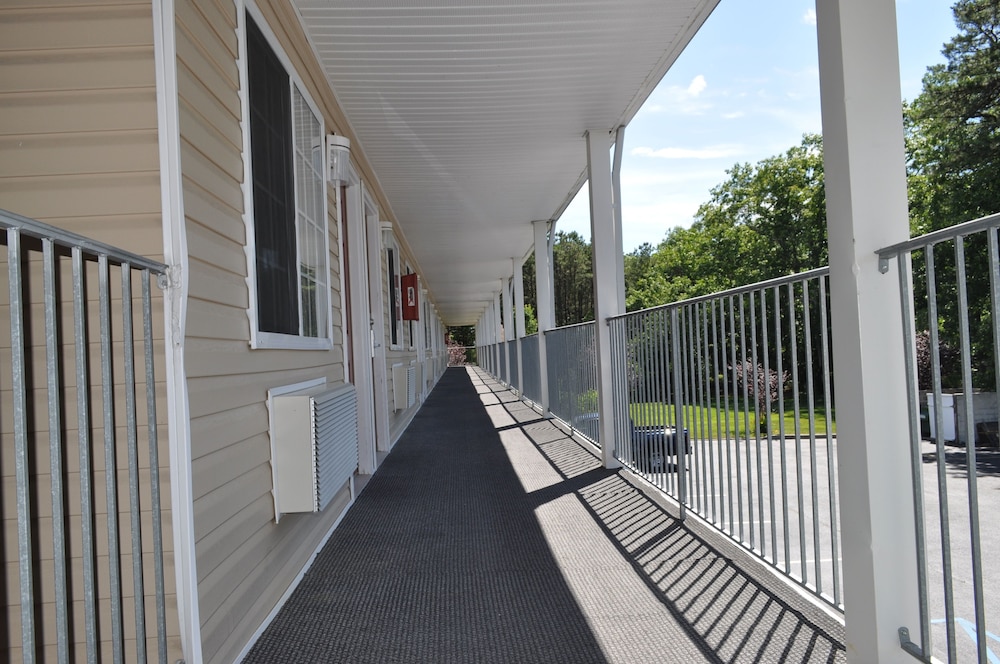 Atrium Inn 31/42