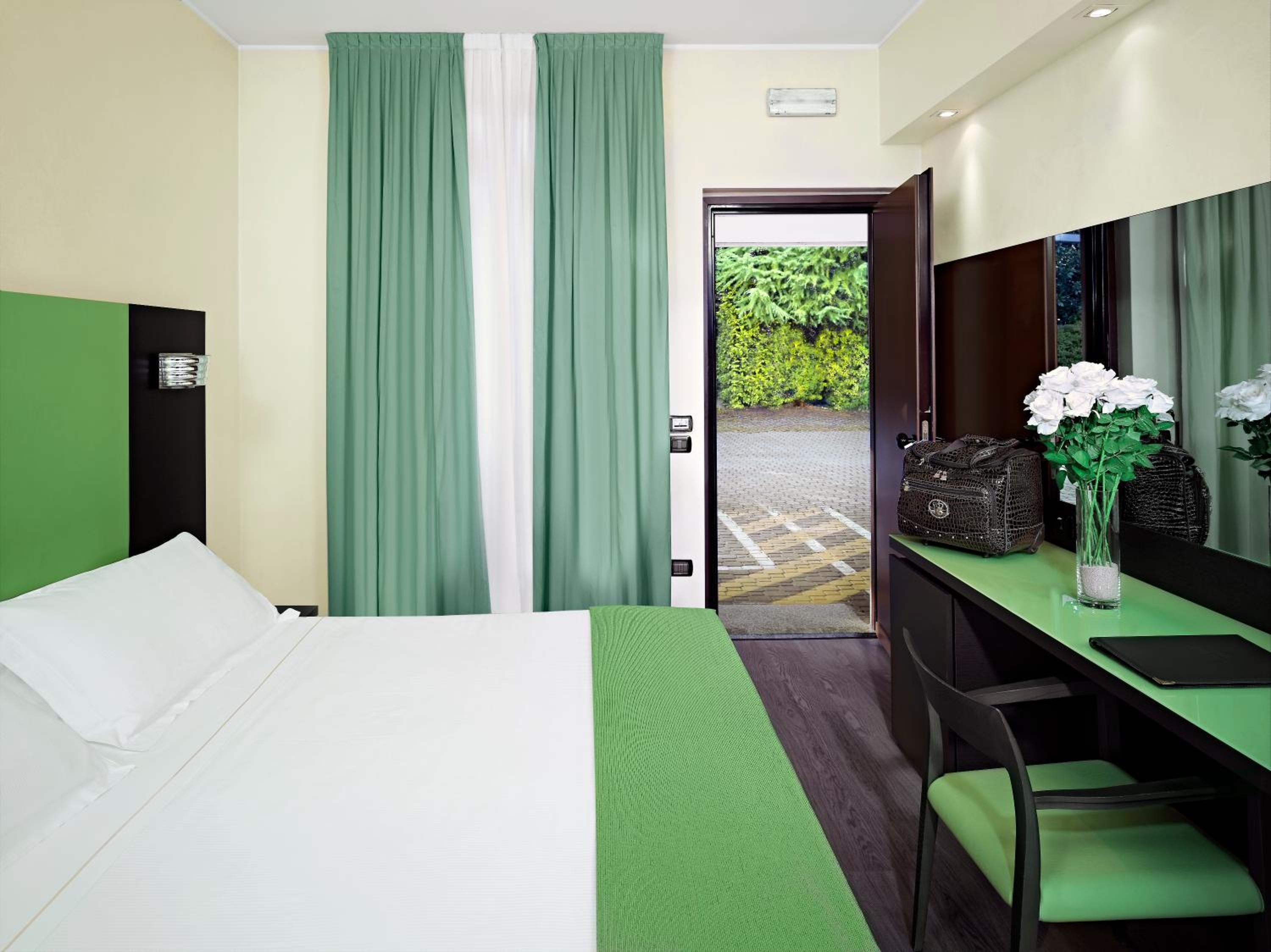 Blue Relais Maggiore 22/57