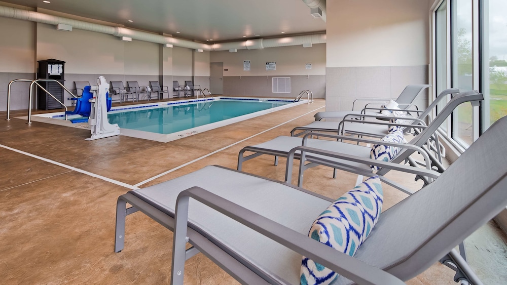 Best Western Plus Parkside Inn & Suites 21/39