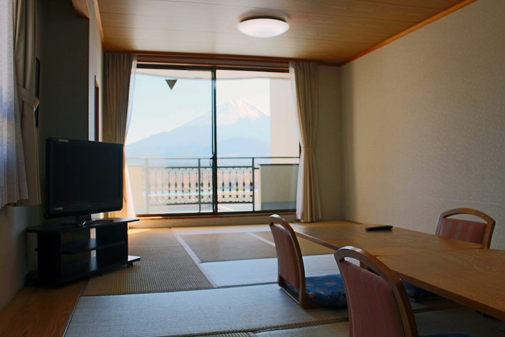Shoji Mount Hotel 35/49
