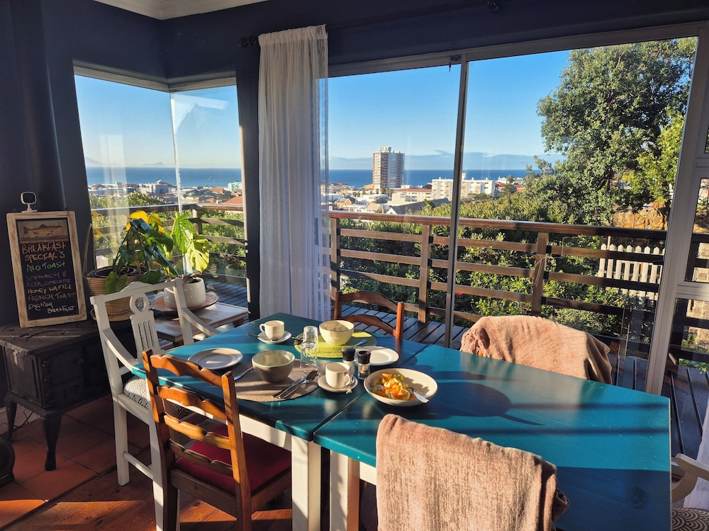 Bluebottle Guest House 31/50