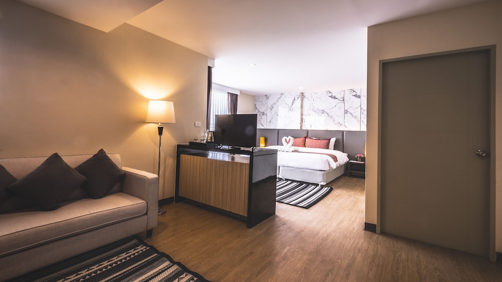 Sinsuvarn Airport Suite 28/67