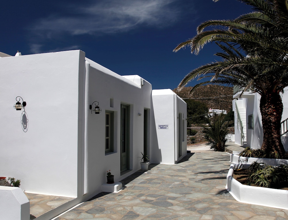 Olia Hotel 10/59
