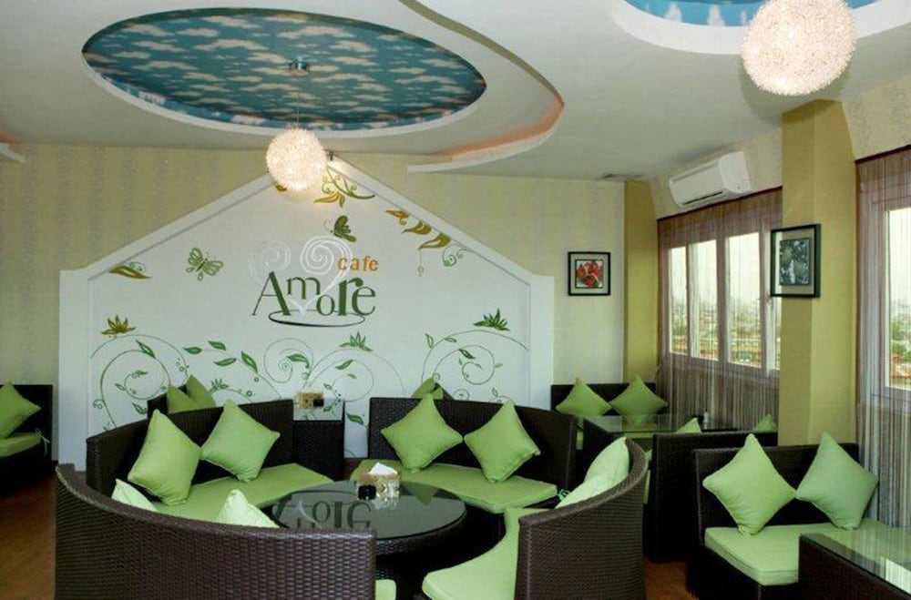 Amore Hotel 39/47