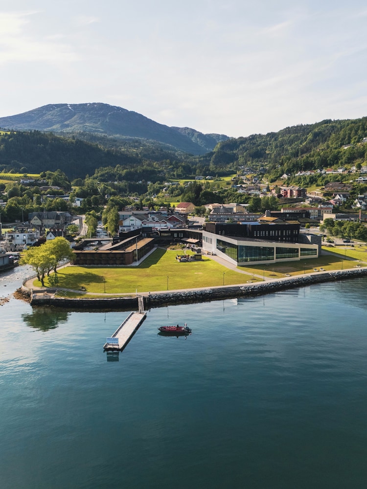 Hardangerfjord Hotel 42/55