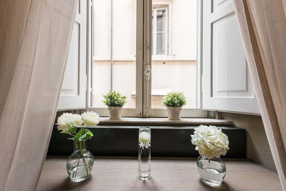 Hotel dei Barbieri 38/54