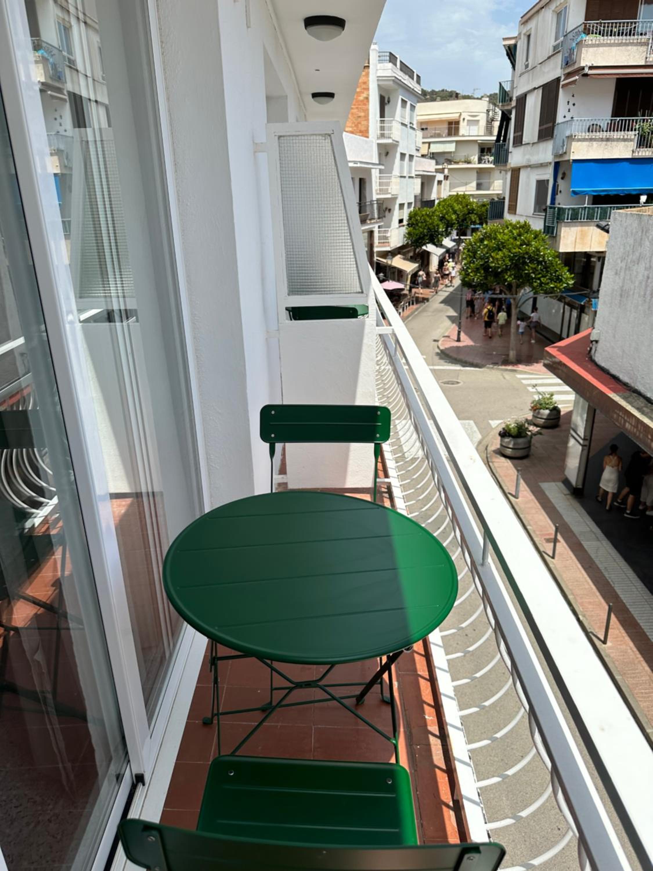 L'illa Hotel 16/25