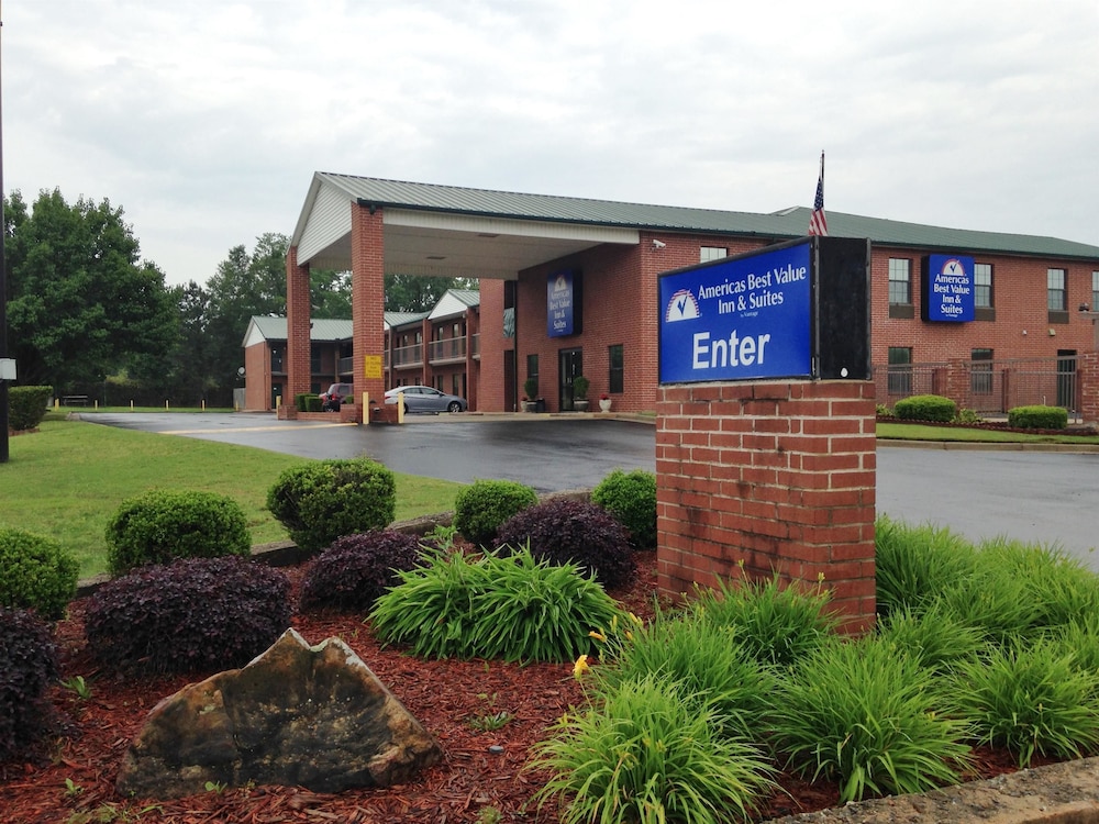 Americas Best Value Inn & Suites Maumelle North Little Rock 1/22