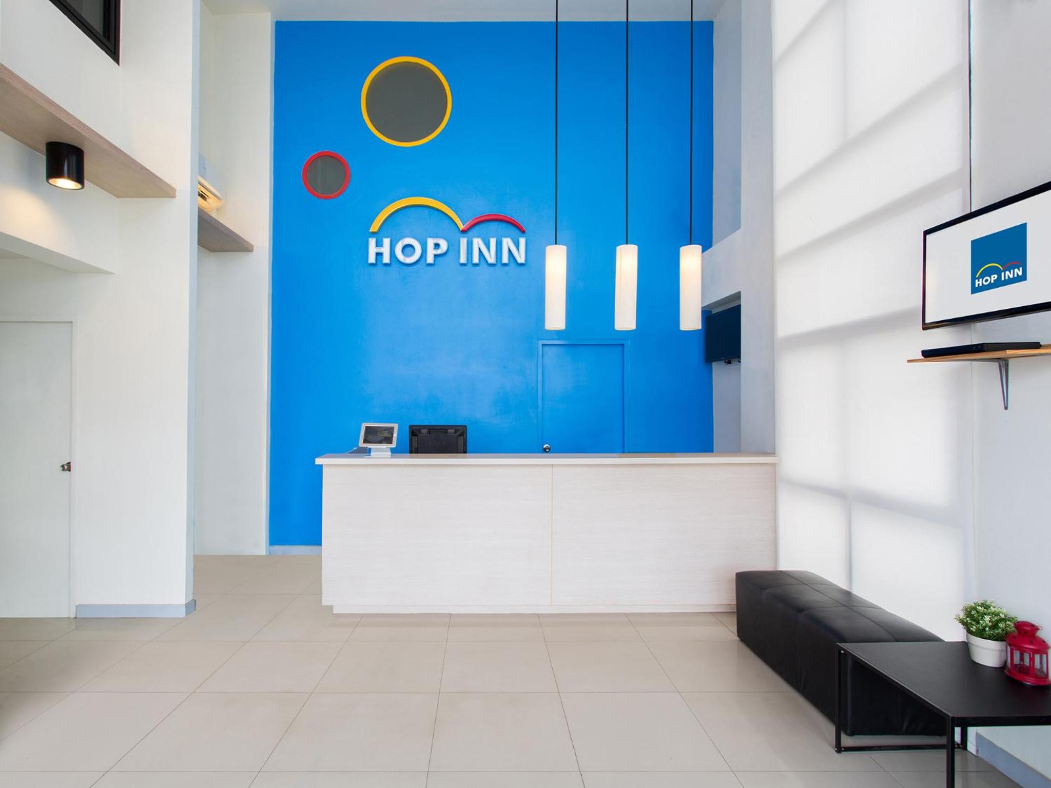 Hop Inn Sakon Nakhon 12/93