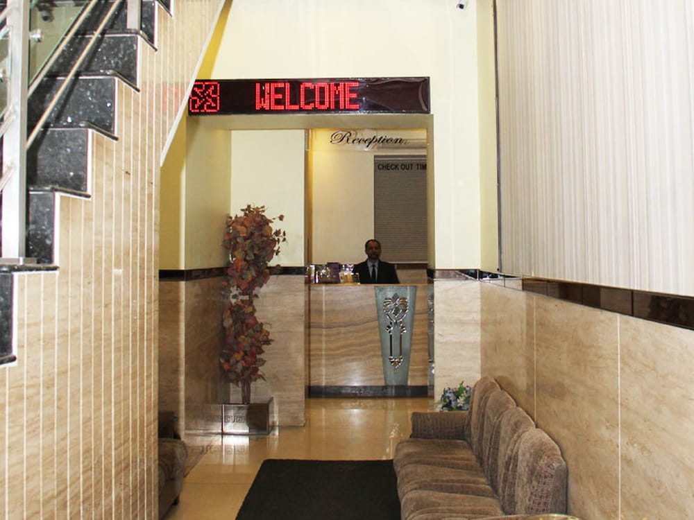 Oyo Rooms Mumbai Central 4/20