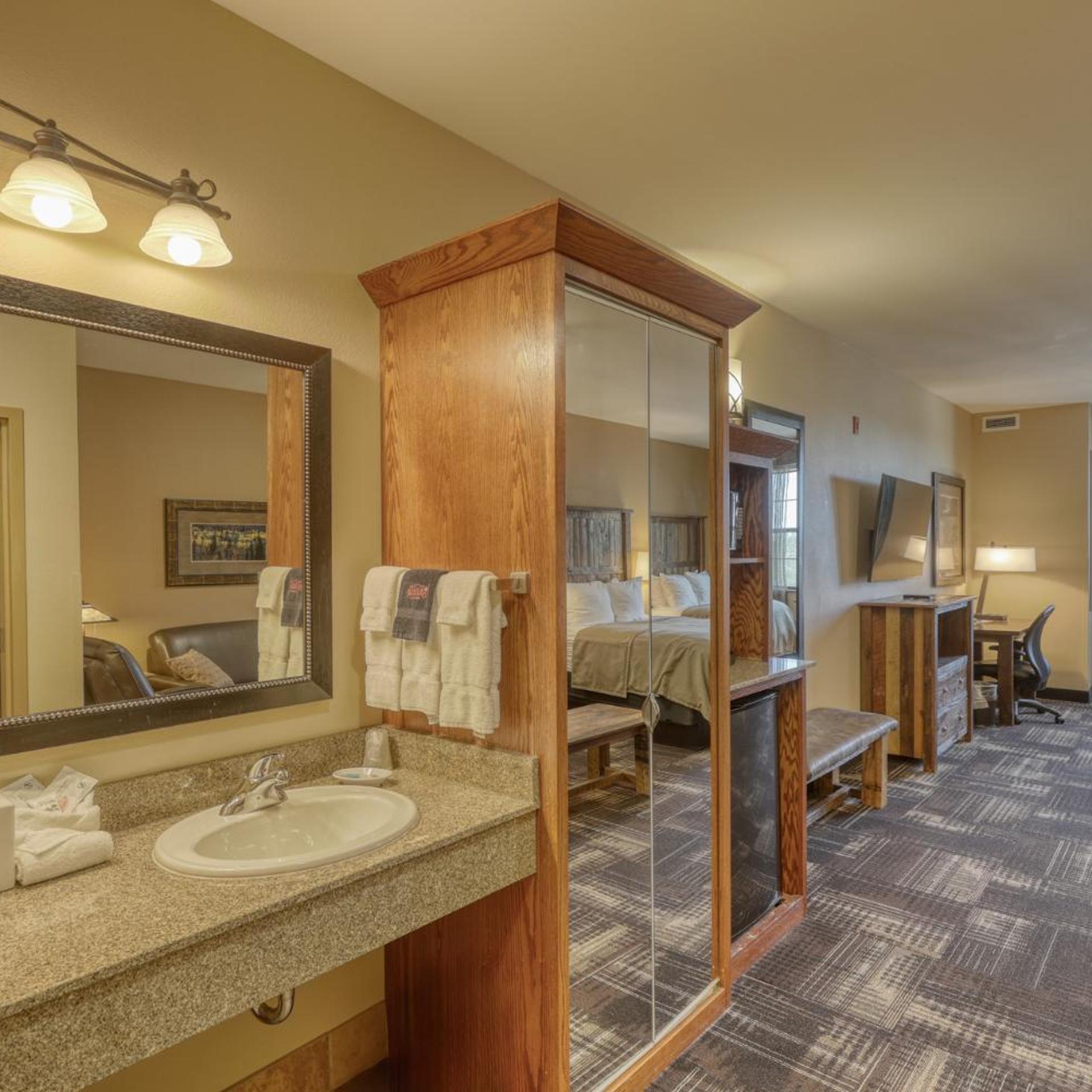 غرفة ديلوكس بسرير مزدوج، The Lodge At Deadwood Gaming Resort 5/5