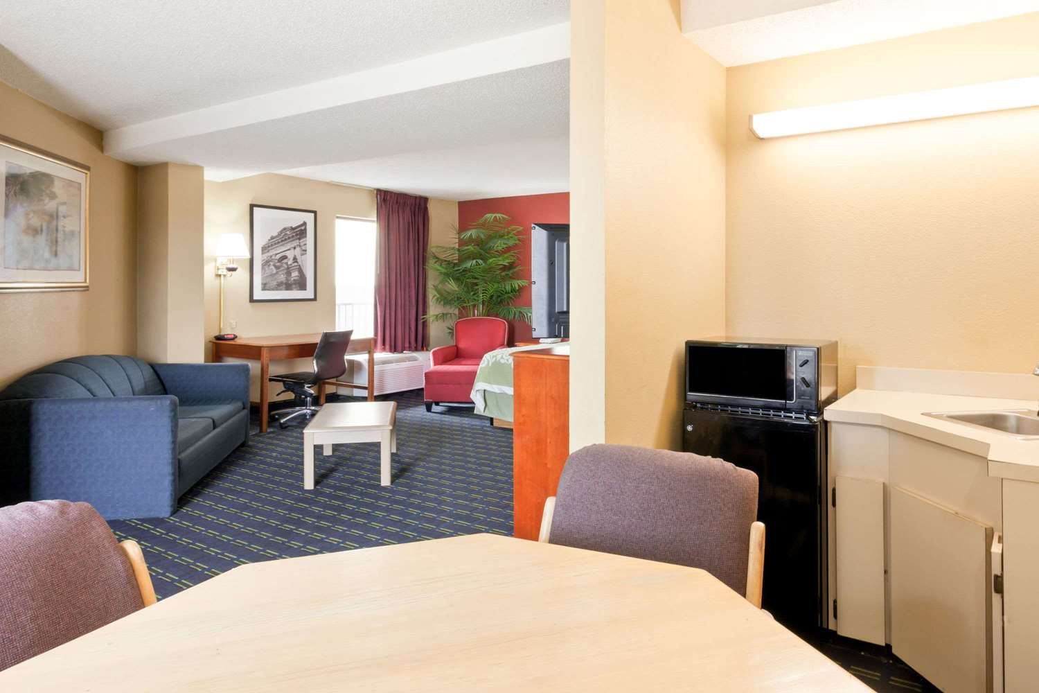 Shelby Inn - I40 and Sycamore View 15/18