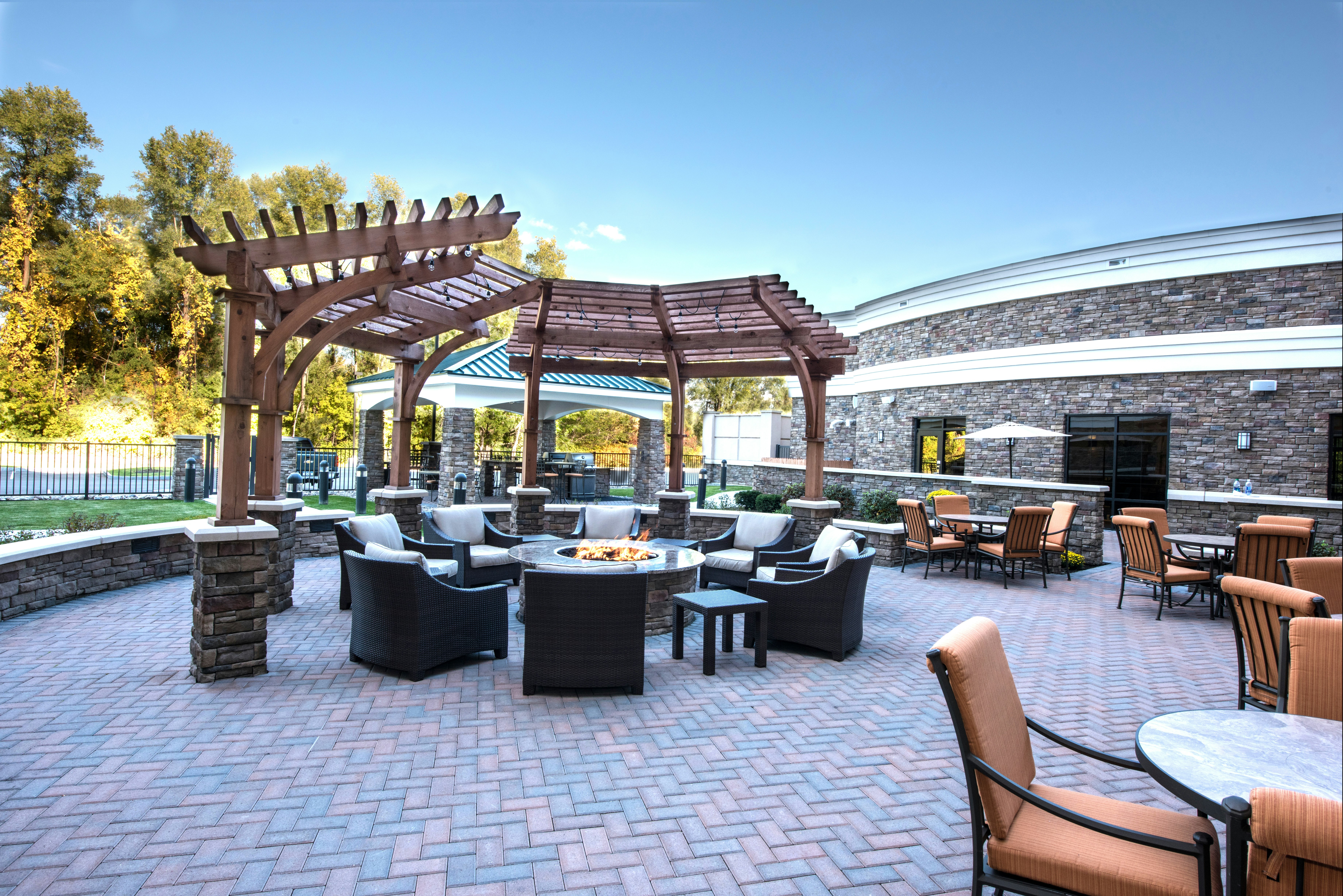 Staybridge Suites Albany Wolf Rd Colonie Center 44/50