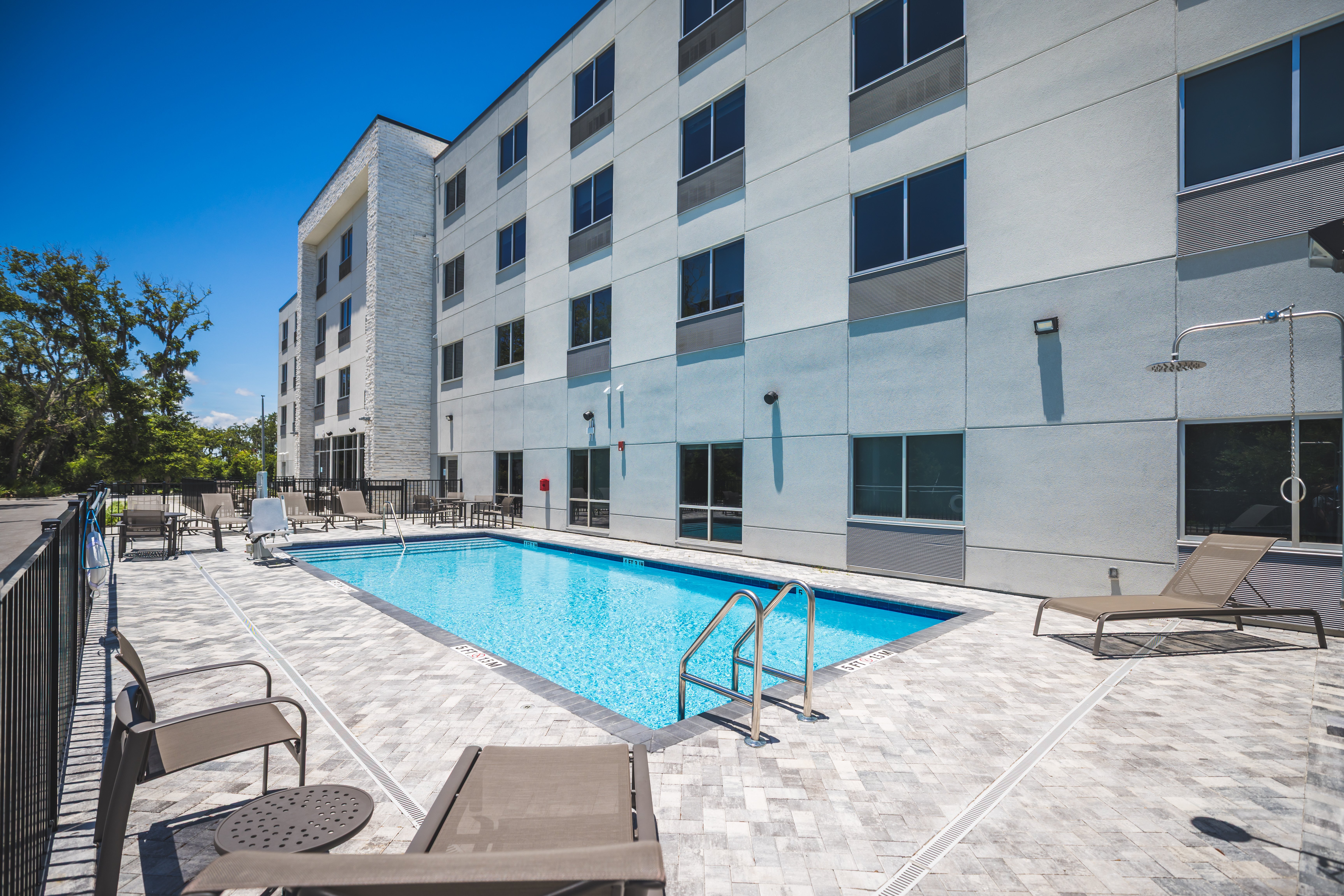 Holiday Inn Express & Suites Fernandina Beach Amelia Island by IHG 4/60