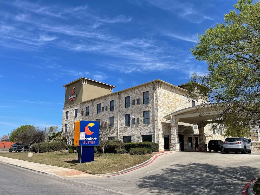 Comfort Suites San Antonio SeaWorld - Lackland AFB 4/39