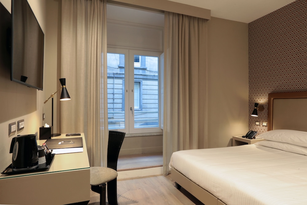 Caruso Place Boutique Wellness Suites 8/70