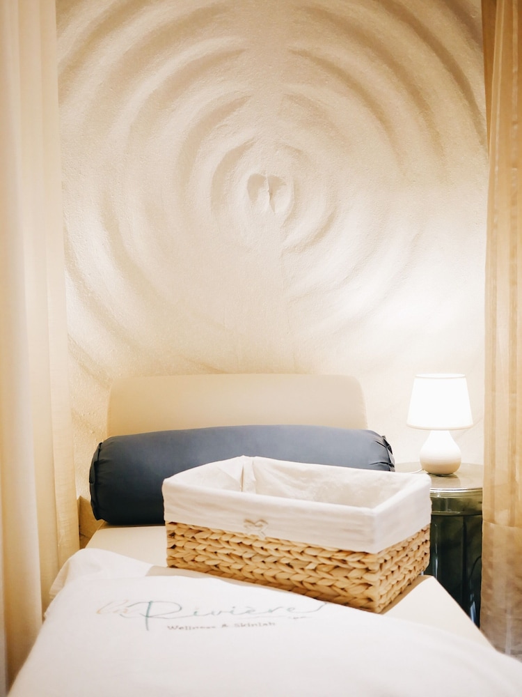 Charmant Suites a Boutique Hotel Can Tho 18/50