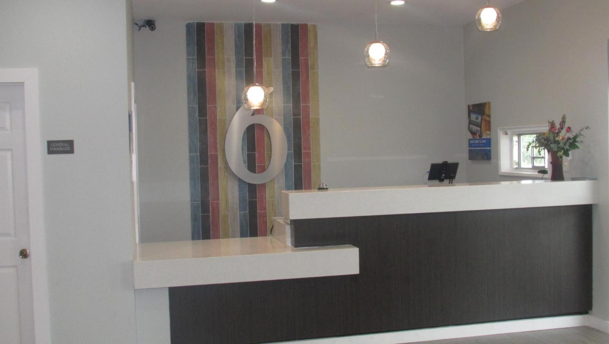 Motel6 Brookhaven, MS 7/48