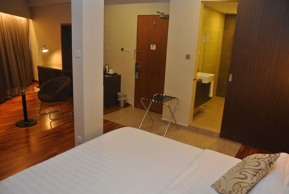 Riverside Boutique Guesthouse 15/24