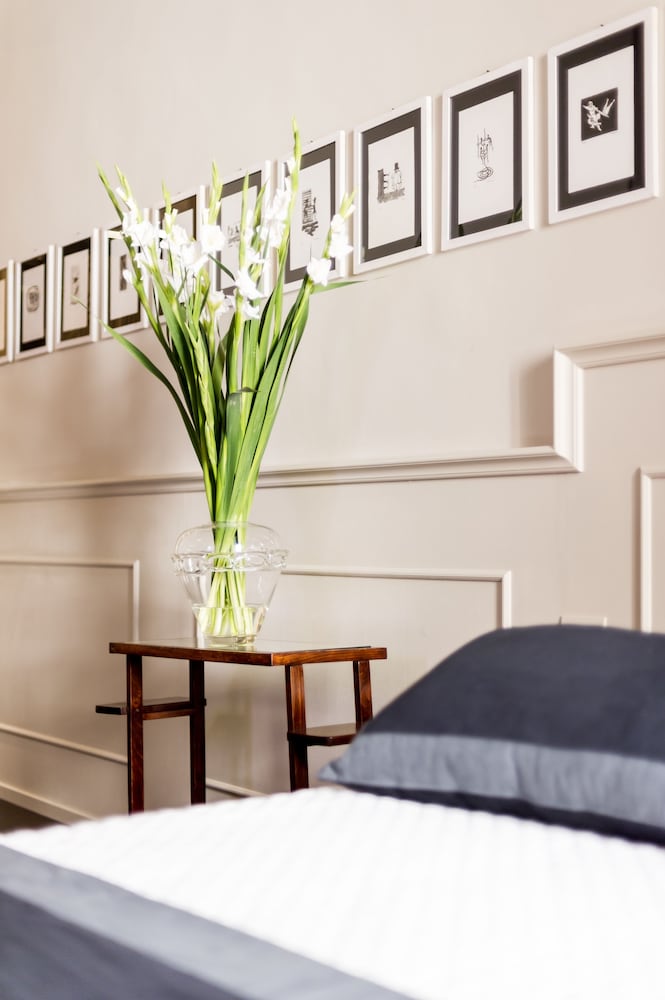 Arnobio Florence Suites 24/34