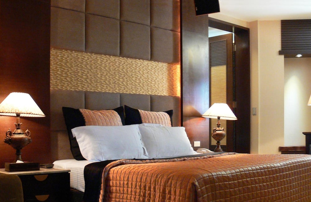 Dong Feng Motel 12/49