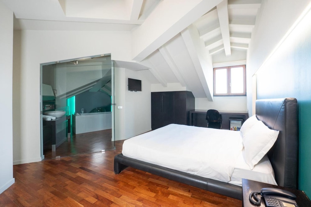 Sirio Hotel 5/50