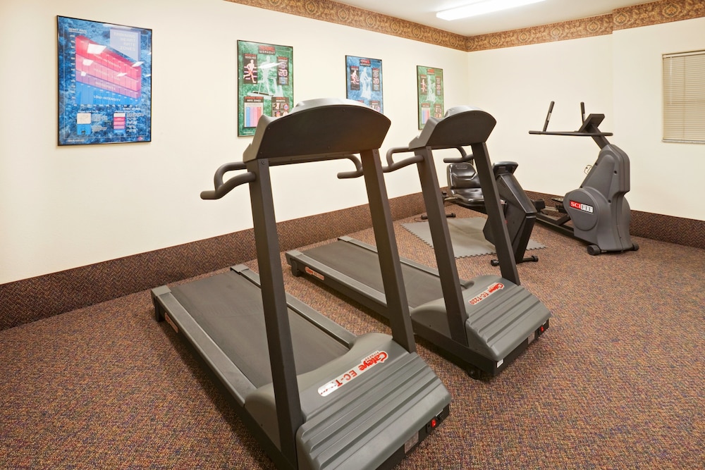 Candlewood Suites Tyler 30/54