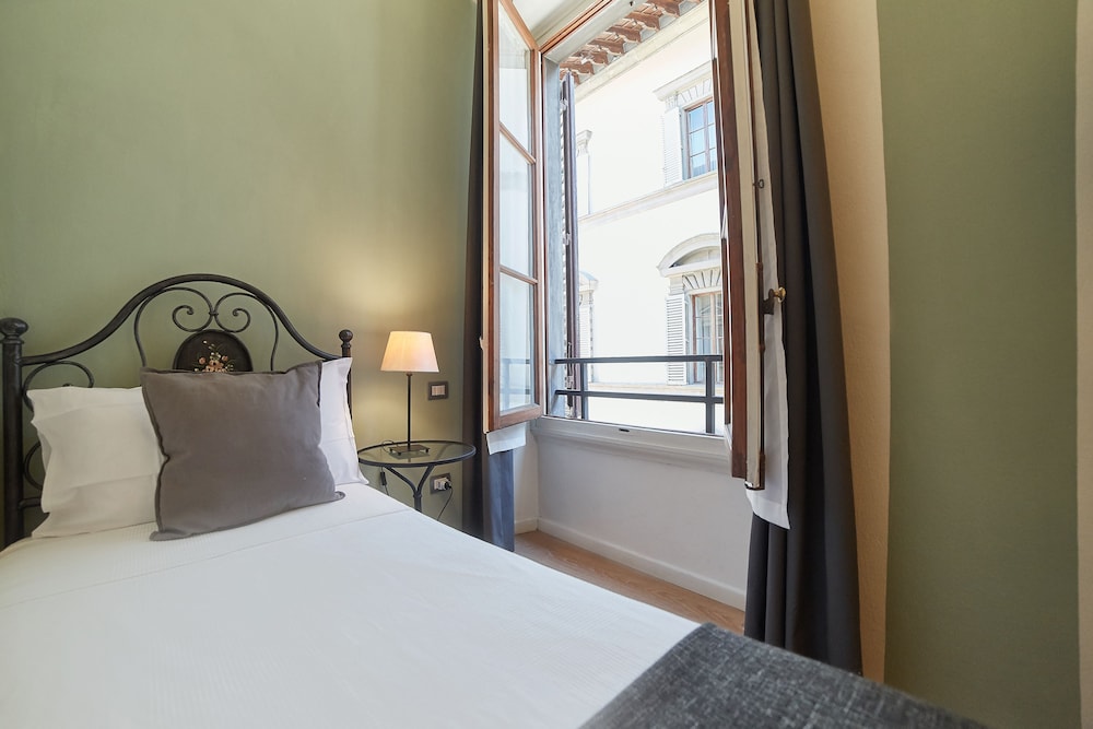 ROOM, SINGLE, SINGLE BED, DUOMO VIEW, CITY VIEW