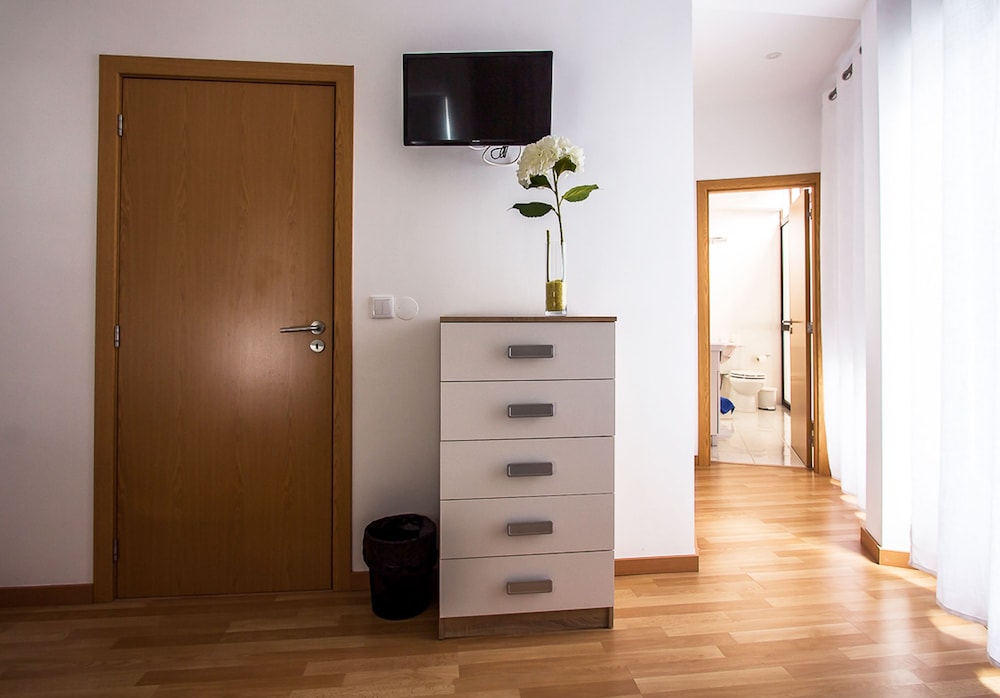 Central Guest House 29/50