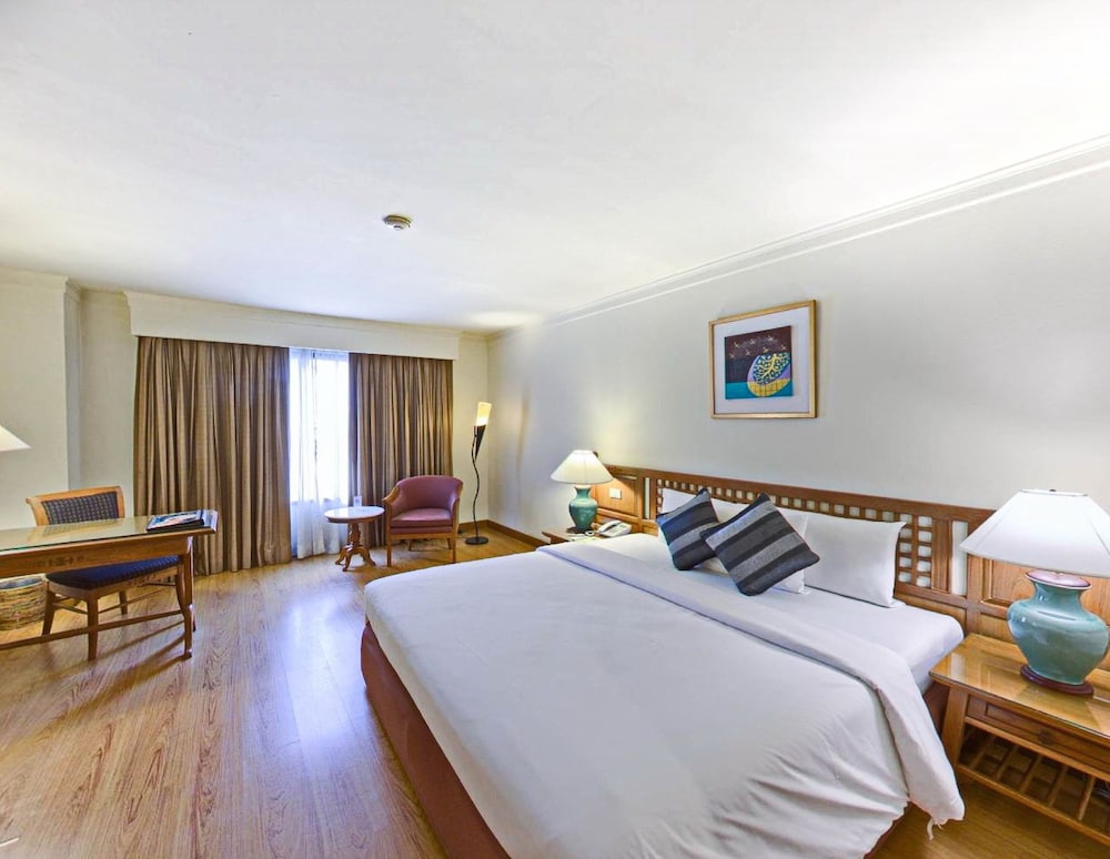 Silom Serene Boutique 26/65
