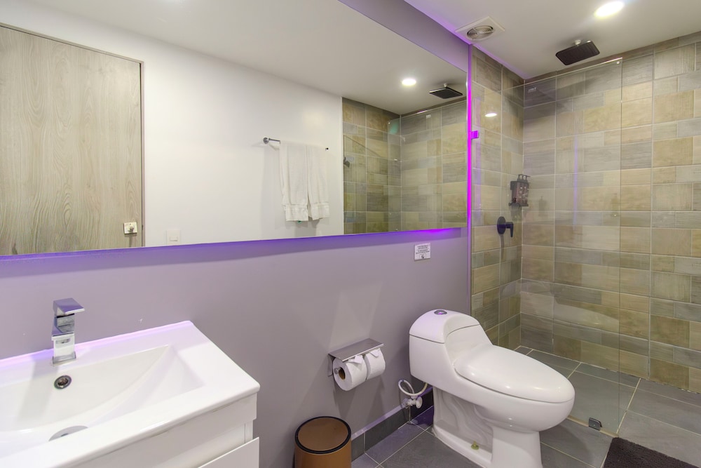 Viktory Boutique Hotel 40/44