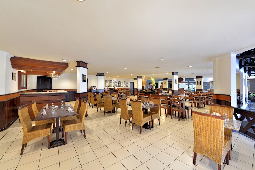 Grand Whiz Hotel Trawas Mojokerto 27/50