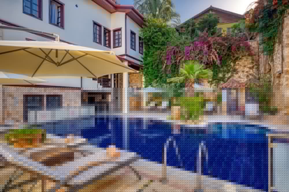 Dogan Hotel 12/72