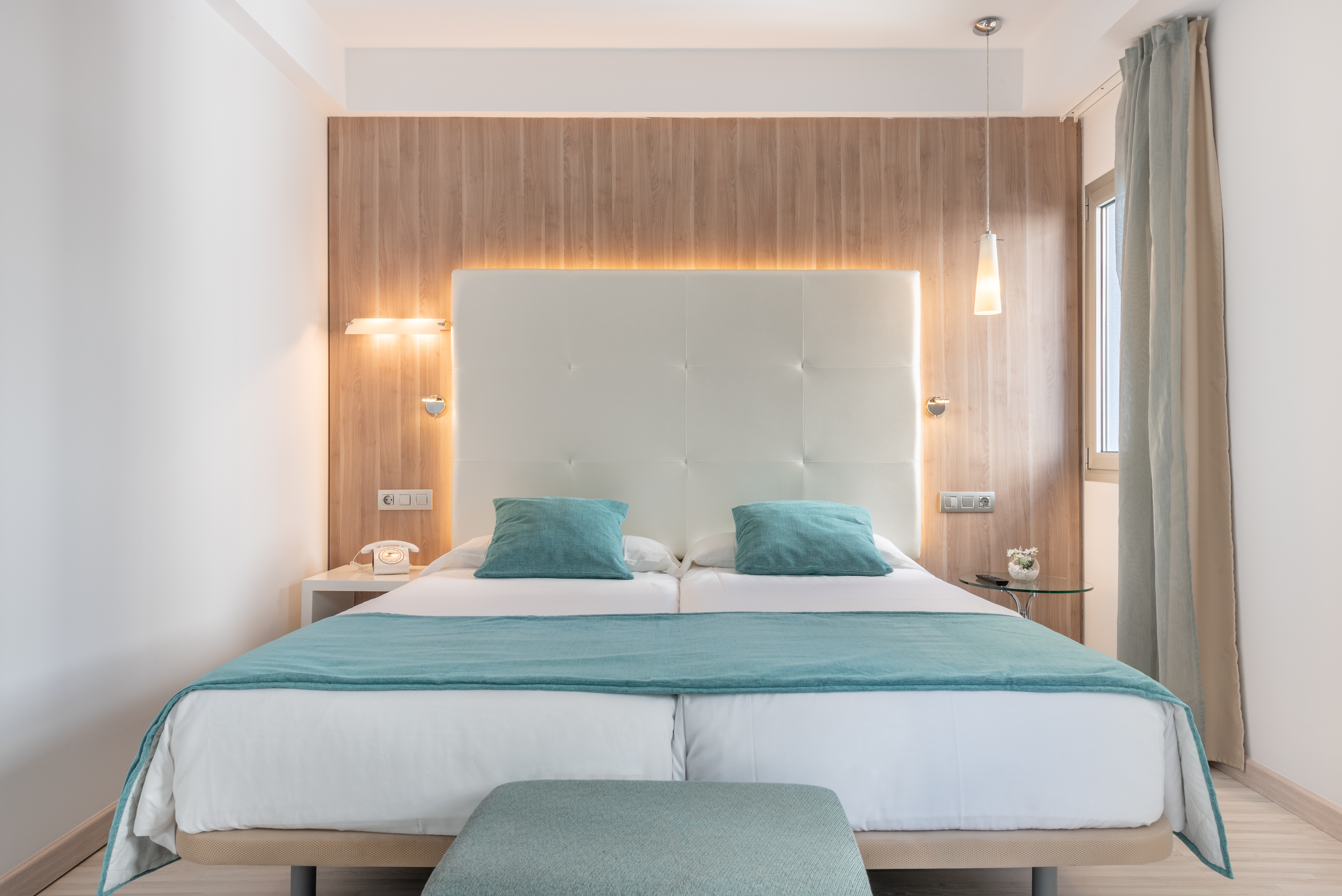 Standard, Double or Twin Bed, No Balcony
