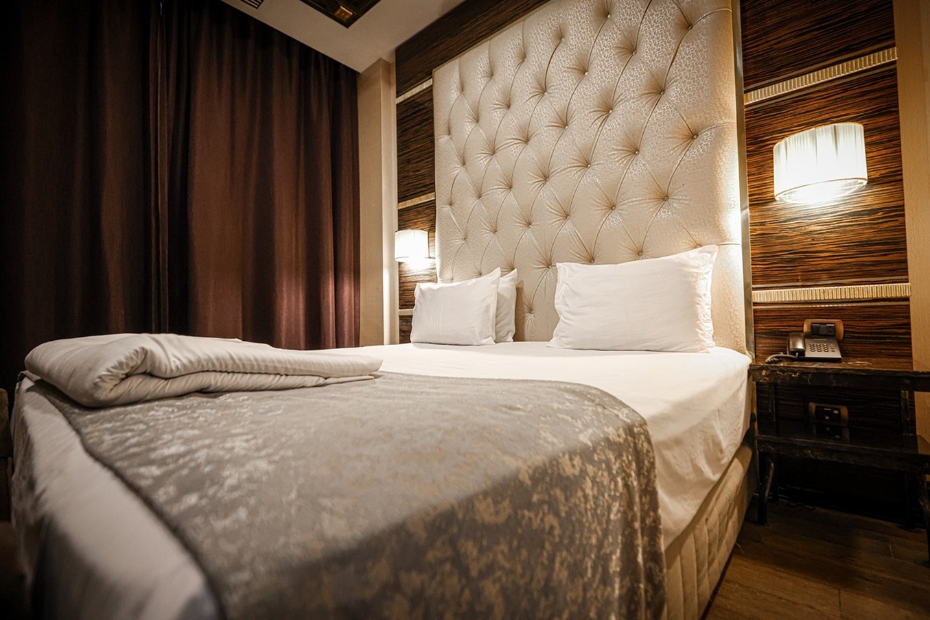 Sapphire Hotel 15/72