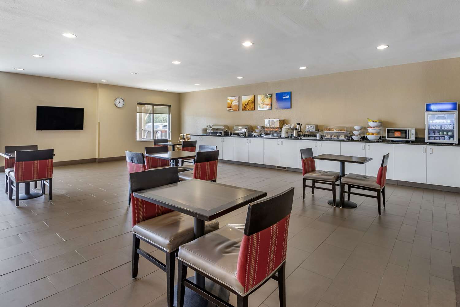 Comfort Suites Coralville 31/37