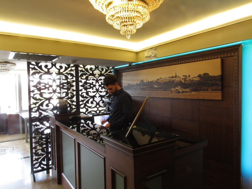 KADIKOY PARK SUITES. 3/32