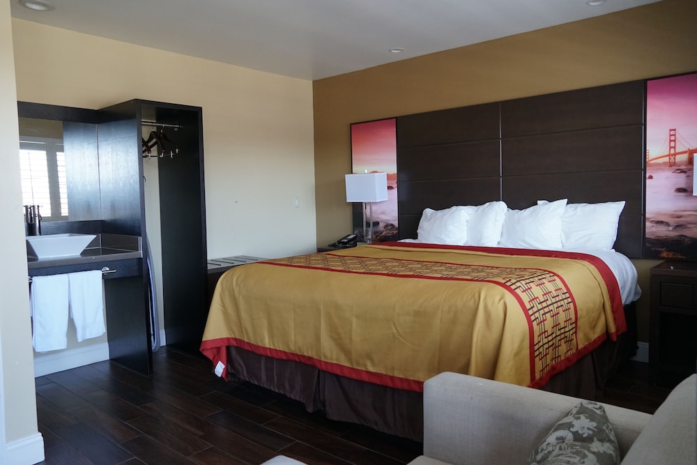 Muir Woods Lodge (ex Americas Best Value Inn and Suites - Mill Valley/San Francisco) 29/43