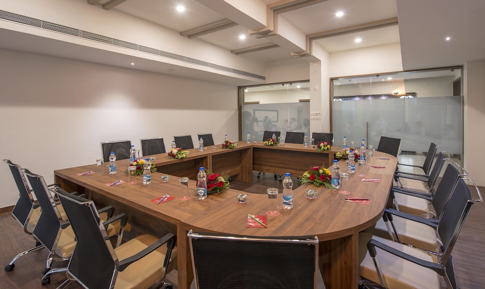 Lords Eco Inn Morbi 27/35