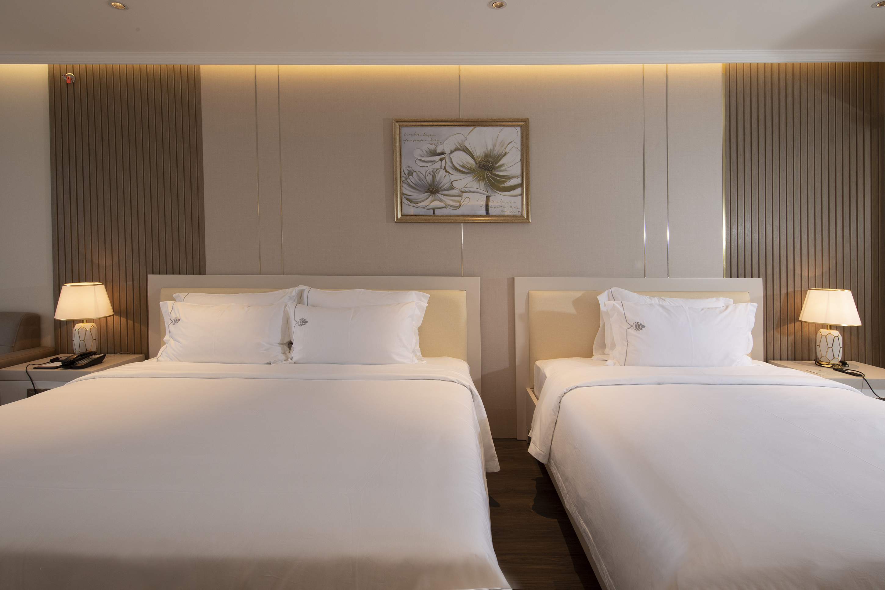غرفة ديلوكس بسرير مزدوج، MerPerle Dalat Hotel 3/7