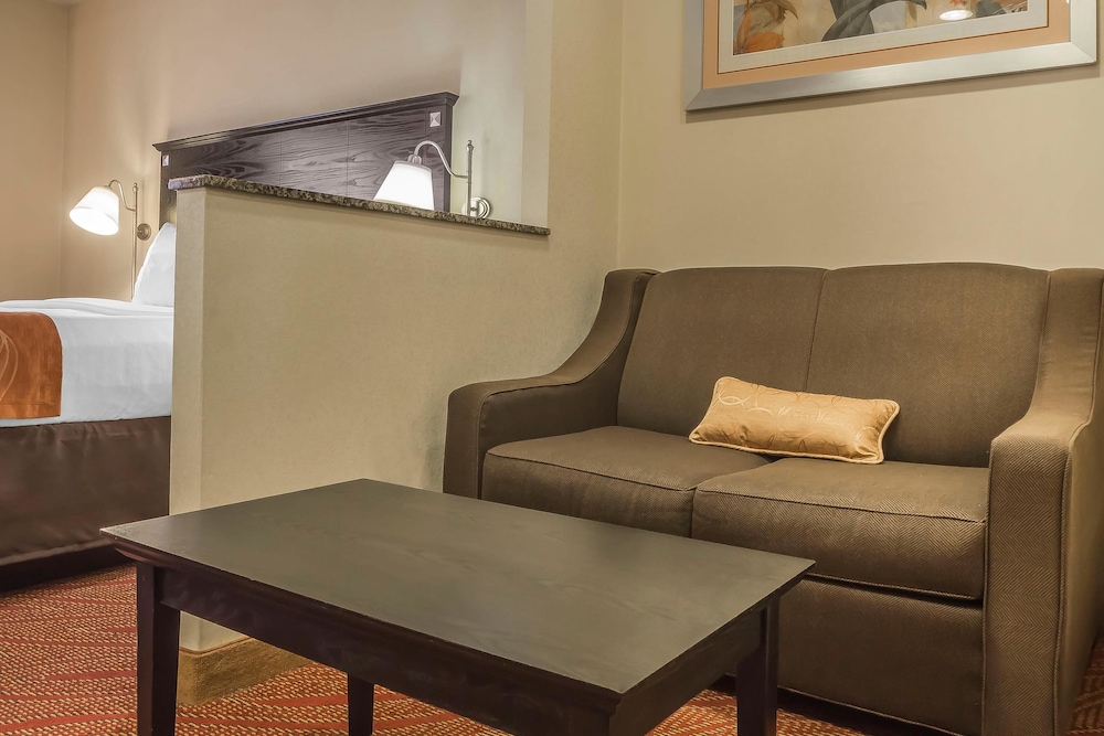 Comfort Inn & Suites LaGuardia Airport 39/64