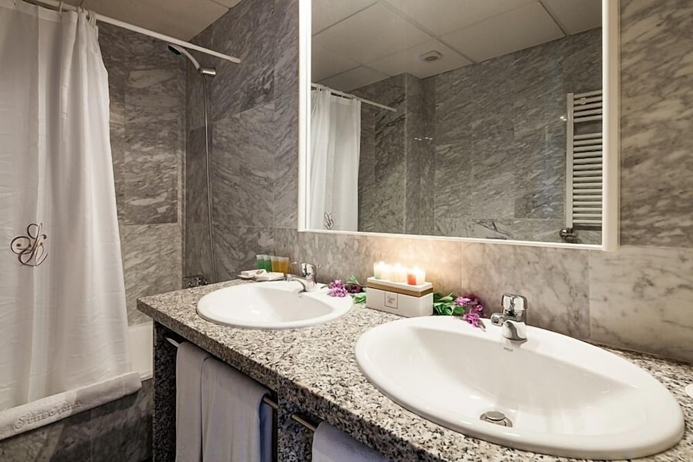 S'Argamassa Boutique Hotel 67/69