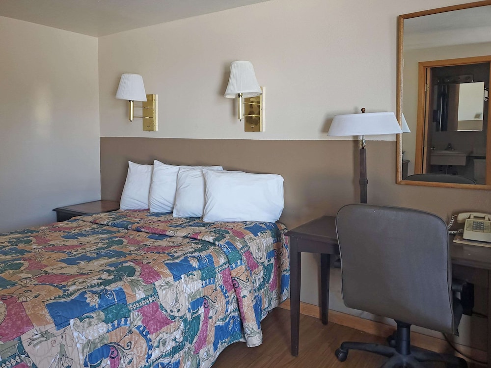 Rodeway Inn Buffalo, WY 16/38