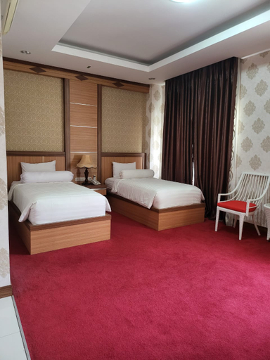 Superior, Twin Beds