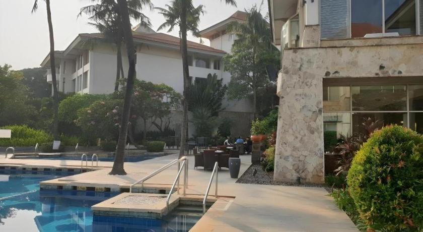 Jelita Bandara Banjarbaru 36/39