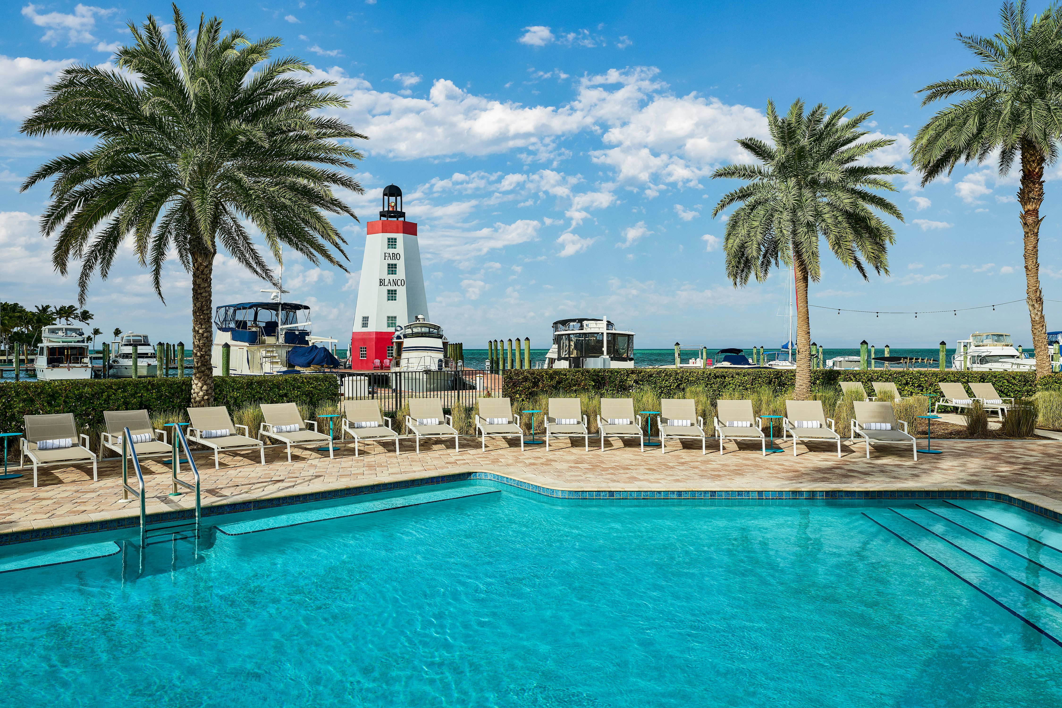 Faro Blanco Resort Marathon Florida Keys, Curio by Hilton 36/39